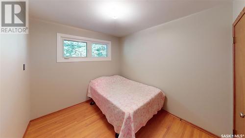 221 Lorne Street, Regina, SK - Indoor Photo Showing Bedroom