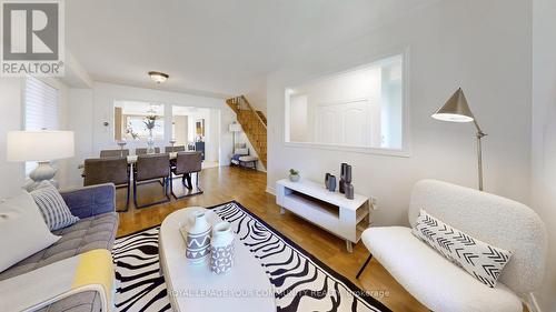 13 Ladywood Court, Markham, ON - Indoor Photo Showing Living Room