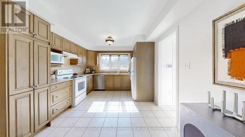 13 Ladywood Court, Markham, ON - Indoor Photo Showing Kitchen