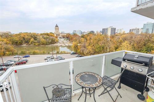 503 71 Roslyn Road, Winnipeg, MB - Outdoor With Balcony With View