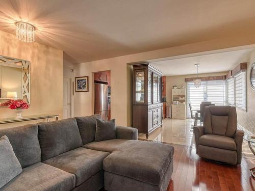 Salon - 153 Rue Mont-Royal, Laval (Sainte-Rose), QC - Indoor Photo Showing Living Room