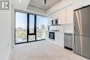 619 - 195 Mccaul Street, Toronto, ON  - Indoor Photo Showing Kitchen 