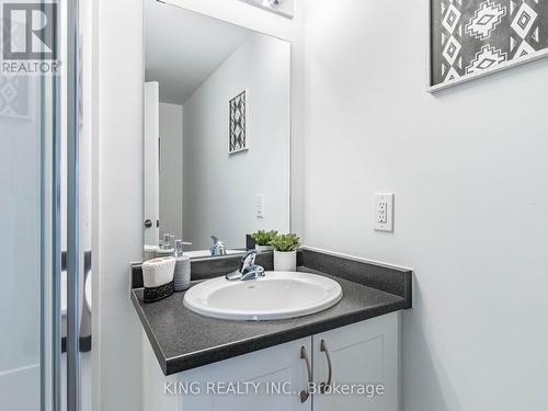 310 - 1350 Main Street E, Milton, ON - Indoor Photo Showing Bathroom