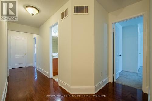 4690 Huffman Road, Burlington, ON - Indoor Photo Showing Other Room