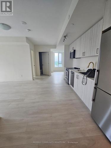 802 - 8010 Derry Road, Milton, ON - Indoor Photo Showing Kitchen