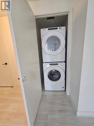 802 - 8010 Derry Road, Milton, ON - Indoor Photo Showing Laundry Room