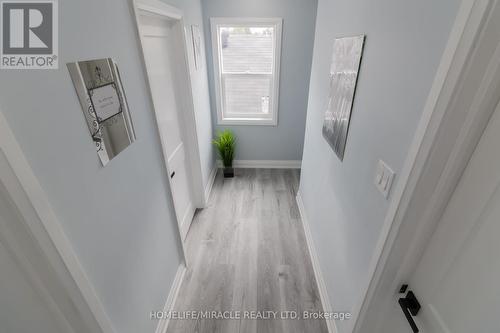 82 Shelby Avenue, Hamilton, ON - Indoor Photo Showing Other Room