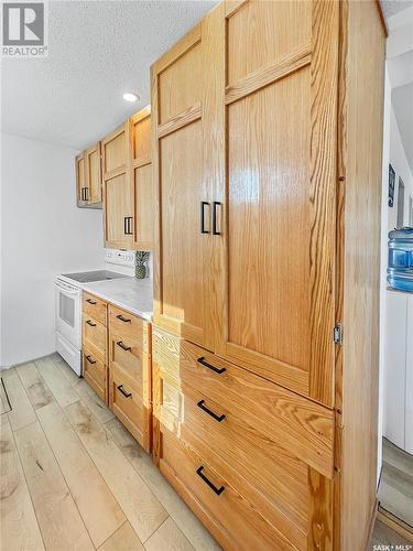 17 White Poplar Crescent, Candle Lake, SK - Indoor Photo Showing Kitchen