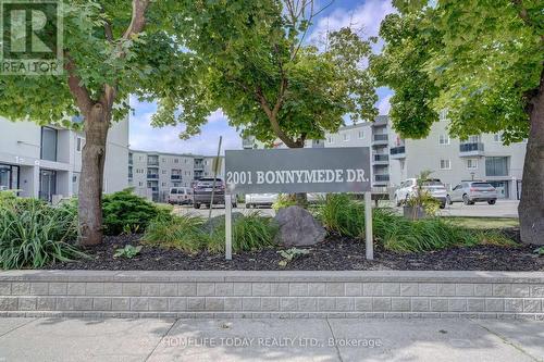 40 - 2001 Bonnymede Drive, Mississauga, ON - Outdoor