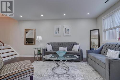 40 - 2001 Bonnymede Drive, Mississauga, ON - Indoor Photo Showing Living Room