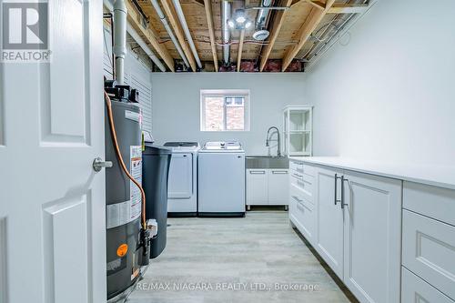 118 Colbeck Drive, Welland, ON - Indoor Photo Showing Laundry Room