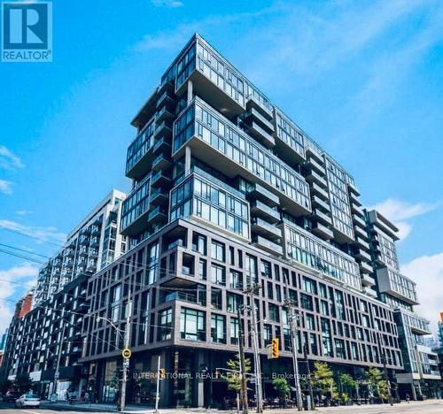 815 - 111 Bathurst Street, Toronto, ON - Outdoor