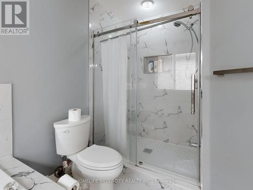 4 Farad Court, Brampton, ON - Indoor Photo Showing Bathroom