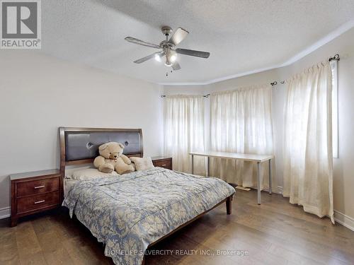 4 Farad Court, Brampton, ON - Indoor Photo Showing Bedroom