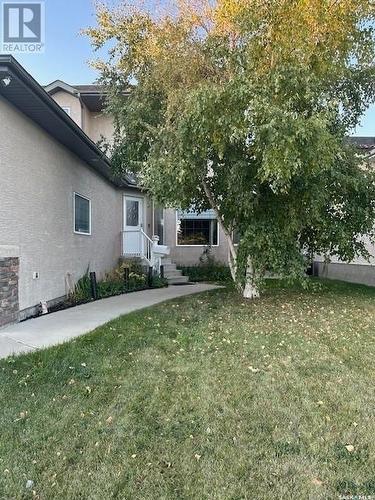 110 Maguire Court, Saskatoon, SK - Outdoor