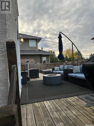 110 Maguire Court, Saskatoon, SK - Outdoor With Deck Patio Veranda