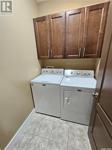 21 Arlington Avenue, Moose Jaw, SK - Indoor Photo Showing Laundry Room