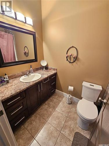 21 Arlington Avenue, Moose Jaw, SK - Indoor Photo Showing Bathroom