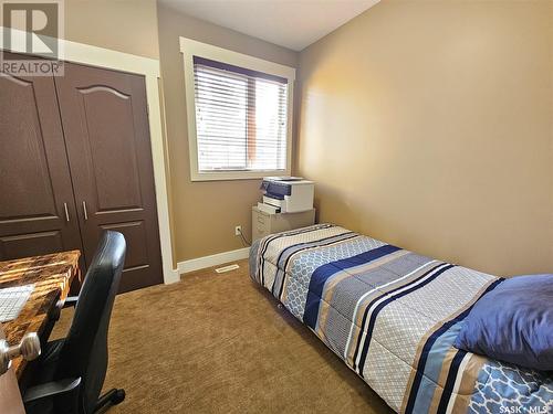 21 Arlington Avenue, Moose Jaw, SK - Indoor Photo Showing Bedroom