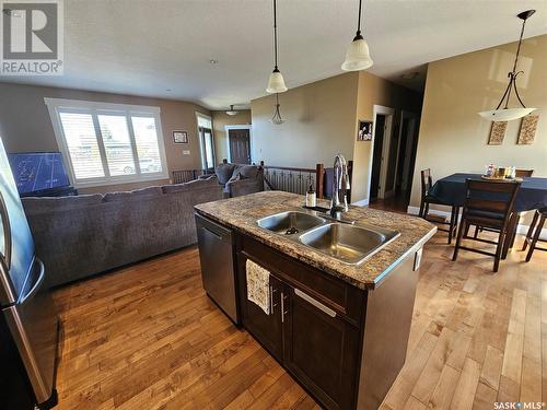 21 Arlington Avenue, Moose Jaw, SK - Indoor Photo Showing Kitchen With Double Sink