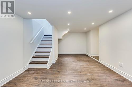 90 Avondale Avenue, Toronto, ON - Indoor Photo Showing Other Room