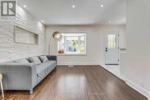 90 Avondale Avenue, Toronto, ON - Indoor Photo Showing Other Room