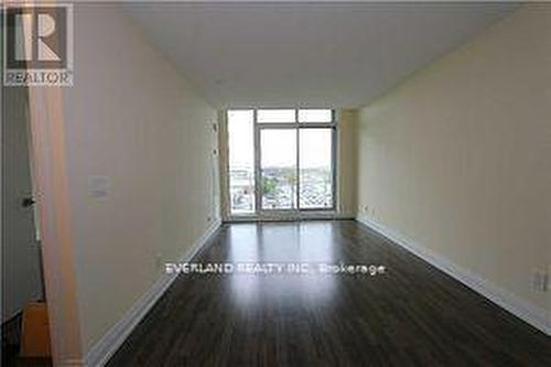 617W - 565 Wilson Avenue, Toronto, ON - Indoor Photo Showing Other Room