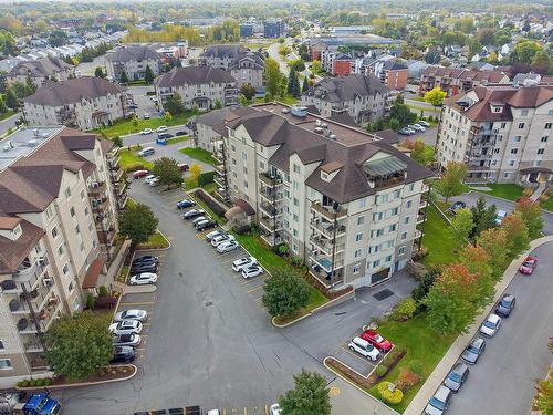 Photo aÃ©rienne - 402-361 Rue Jacques-Lavigne, Sainte-Thérèse, QC - Outdoor With View