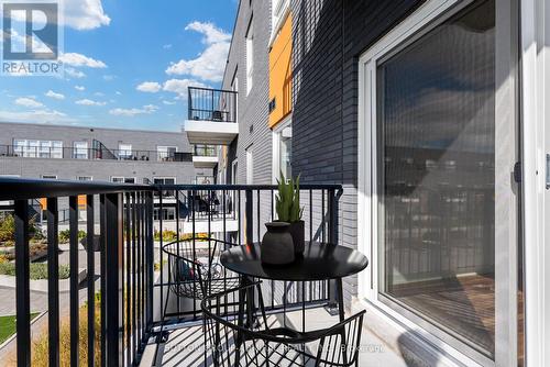 323 - 430 Essa Road, Barrie, ON - Outdoor With Balcony With Exterior