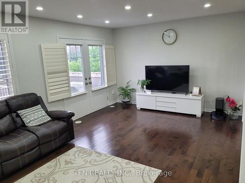 476 Mckim Gate, Milton, ON - Indoor Photo Showing Other Room