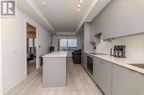 1805 - 36 Elm Drive W, Mississauga, ON - Indoor Photo Showing Kitchen