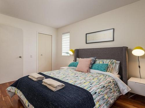 Chambre Ã Â coucher - 2-1535 Rue St-Jacques, Montréal (Ville-Marie), QC - Indoor Photo Showing Bedroom