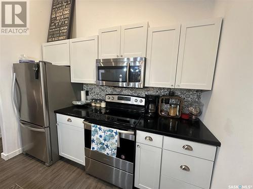 118 Eugene Drive, Sandy Beach, SK - Indoor Photo Showing Kitchen