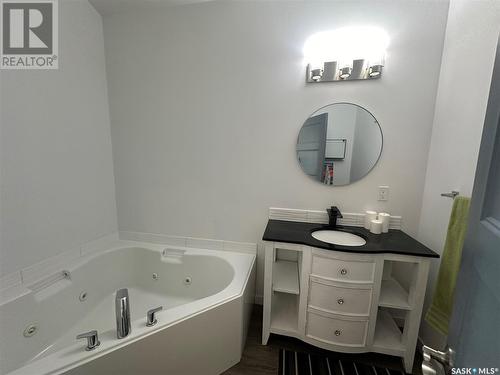 118 Eugene Drive, Sandy Beach, SK - Indoor Photo Showing Bathroom