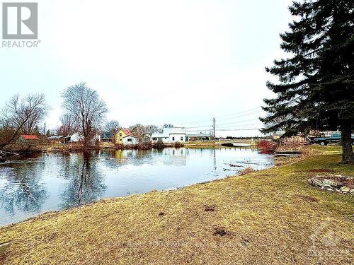 12 Victoria Street, Merrickville-Wolford, ON - Outdoor With Body Of Water With View