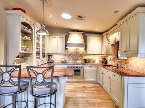 Cuisine - 2194 Rue De Murcie, Laval (Vimont), QC - Indoor Photo Showing Kitchen With Upgraded Kitchen