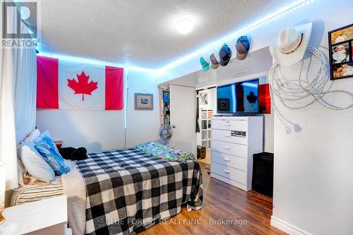 15 Paddon Street, St. Thomas, ON - Indoor Photo Showing Bedroom