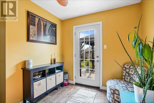 15 Paddon Street, St. Thomas, ON - Indoor Photo Showing Other Room