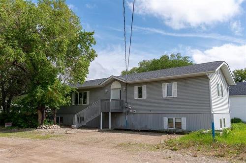 409 Railway St, Douglas, MB 