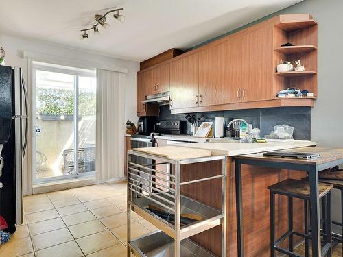 Cuisine - 120005  - 120009 Rue De Lévis, Mirabel, QC - Indoor Photo Showing Kitchen With Double Sink