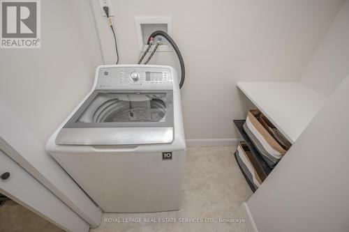 45 Glengrove Avenue, Hamilton, ON - Indoor Photo Showing Laundry Room