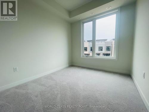 25 - 3546 Colonial Drive, Mississauga, ON - Indoor Photo Showing Other Room