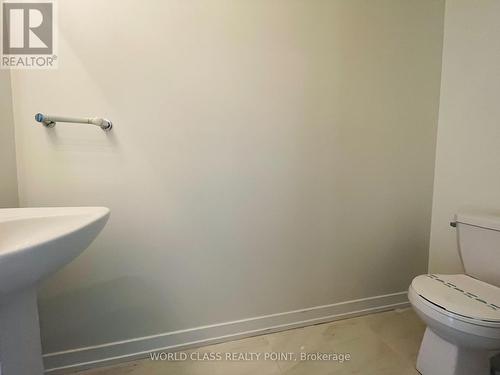 25 - 3546 Colonial Drive, Mississauga, ON - Indoor Photo Showing Bathroom