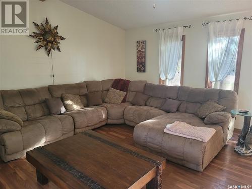 501 Bank Street, Saskatchewan Beach, SK - Indoor Photo Showing Living Room