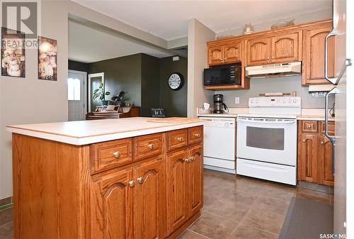 1510 Thorn Crescent, Estevan, SK - Indoor Photo Showing Kitchen