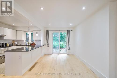 418 Davenport Road, Toronto, ON - Indoor Photo Showing Kitchen