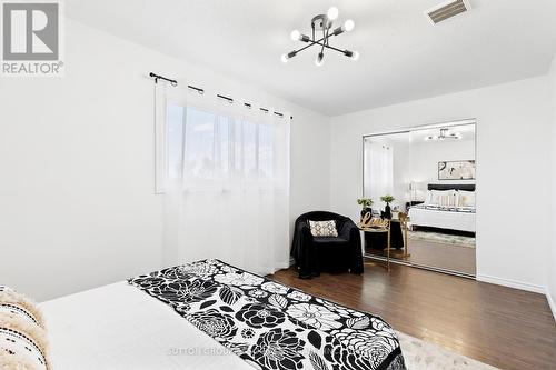 670 Grandview Drive, Oshawa, ON - Indoor Photo Showing Bedroom