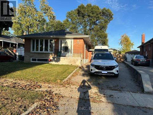 118 Brantwood Drive, Toronto, ON - Outdoor