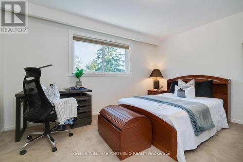 3557 Silverplains Drive, Mississauga, ON - Indoor Photo Showing Bedroom