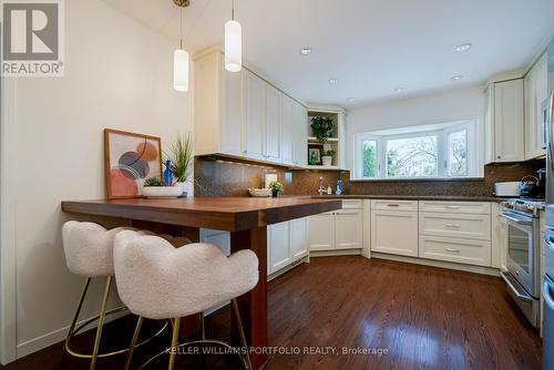 3557 Silverplains Drive, Mississauga, ON - Indoor Photo Showing Kitchen